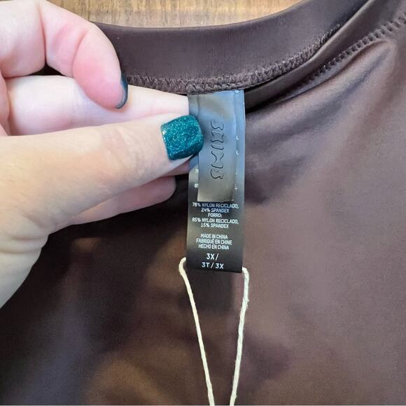 NWT SIGNATURE SWIM MICRO MINI SKIRT COCOA 3X - Picture 4 of 5